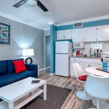 Sunset Beach Suites At Madeira Beach! Pet Friendly With Summer Breezes! - Suite 6 St. Pete Beach Exteriér fotografie