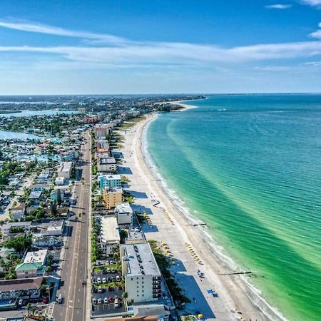 Sunset Beach Suites At Madeira Beach! Pet Friendly With Summer Breezes! - Suite 6 St. Pete Beach Exteriér fotografie